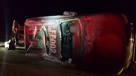 Meksikada miqrantları daşıyan avtobus aşıb - VİDEO