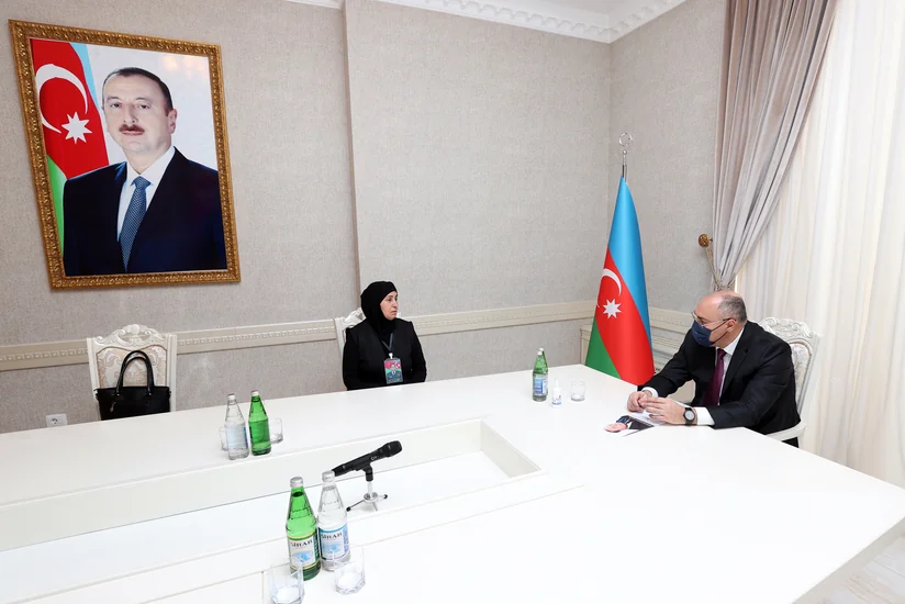 Səfər Mehdiyev Abşeronda vətəndaşları qəbul edib