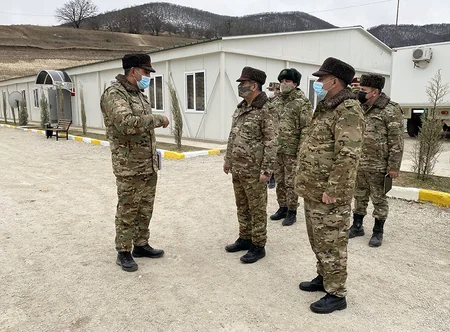 Zakir Həsənov Laçına gedib, yeni tikilən hərbi hissələrə baxış keçirib