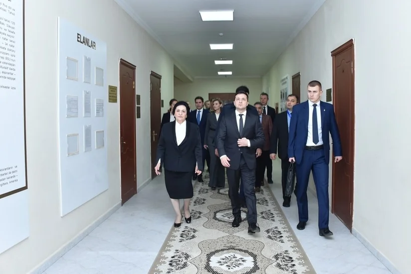 Vladimir Zelenski BSU-da Ukrayna Tədris-Mədəniyyət Mərkəzi ilə tanış olub