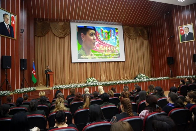 ​Müdafiə naziri: Xanımların hərbi xidmətdə göstərdikləri fədakarlıq nümunələri hamımızda hədsiz qürur hissi doğurur