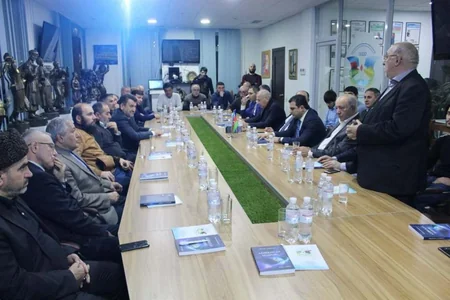 Ukrayna azərbaycanlıları həmrəylik toplantısında “Azərbaycan diasporu” kitabını təqdim ediblər