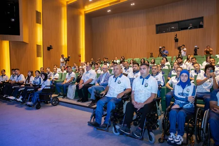 Dünya və Avropa çempionatlarına yola düşəcək paralimpiyaçılarla görüş keçirilib