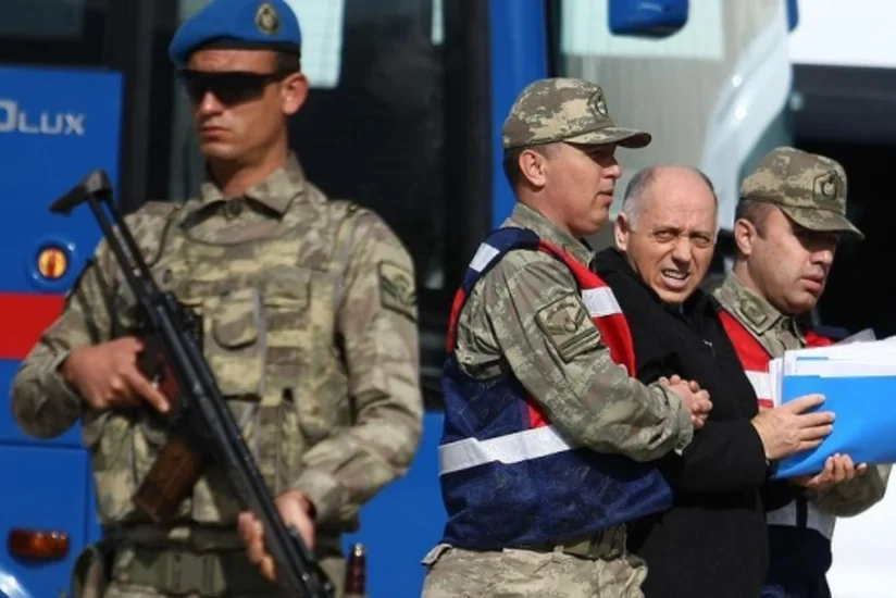 FETÖ ilə əlaqədə şübhəli bilinən 2 general həbs olunub