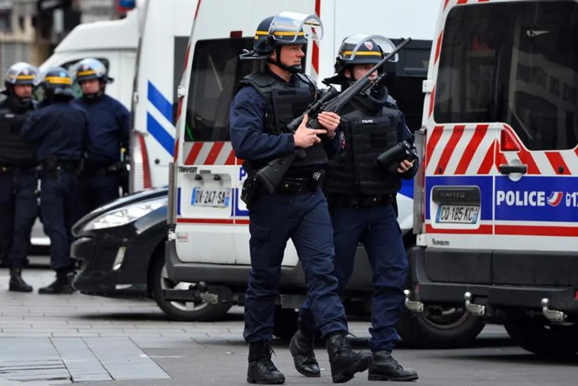 Parisdən Londona uçan təyyarədə geniş yoxlama aparılır