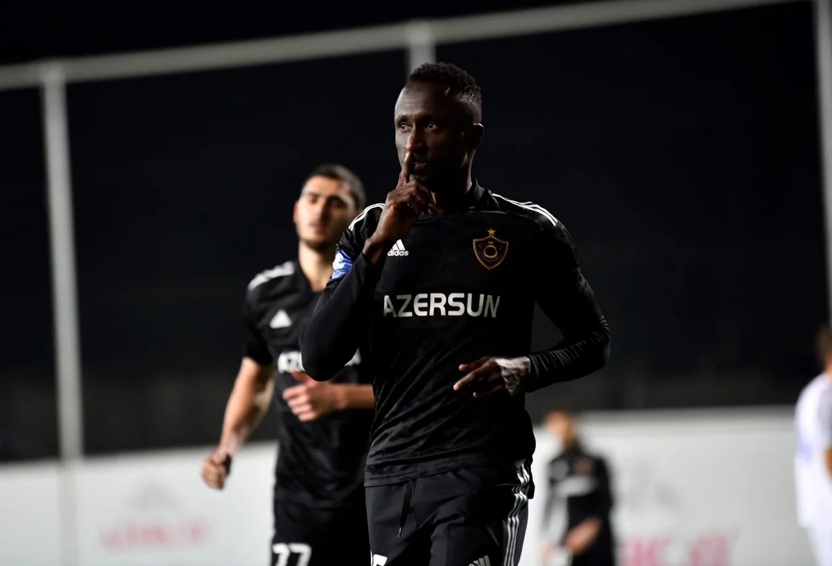 UEFA Qarabağın afrikalı futbolçusunu fərqləndirib