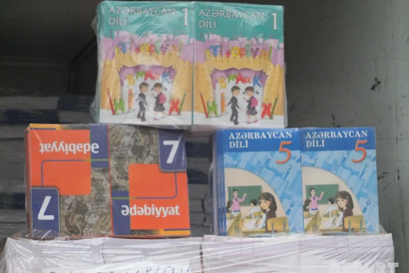 Azərbaycan Təhsil Nazirliyi Gürcüstandakı azərbaycanlılara 17 minədək dərslik və metodik vəsait göndərib