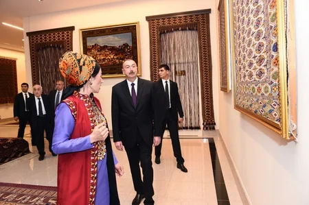 President Ilham Aliyev views Turkmen national carpet museum