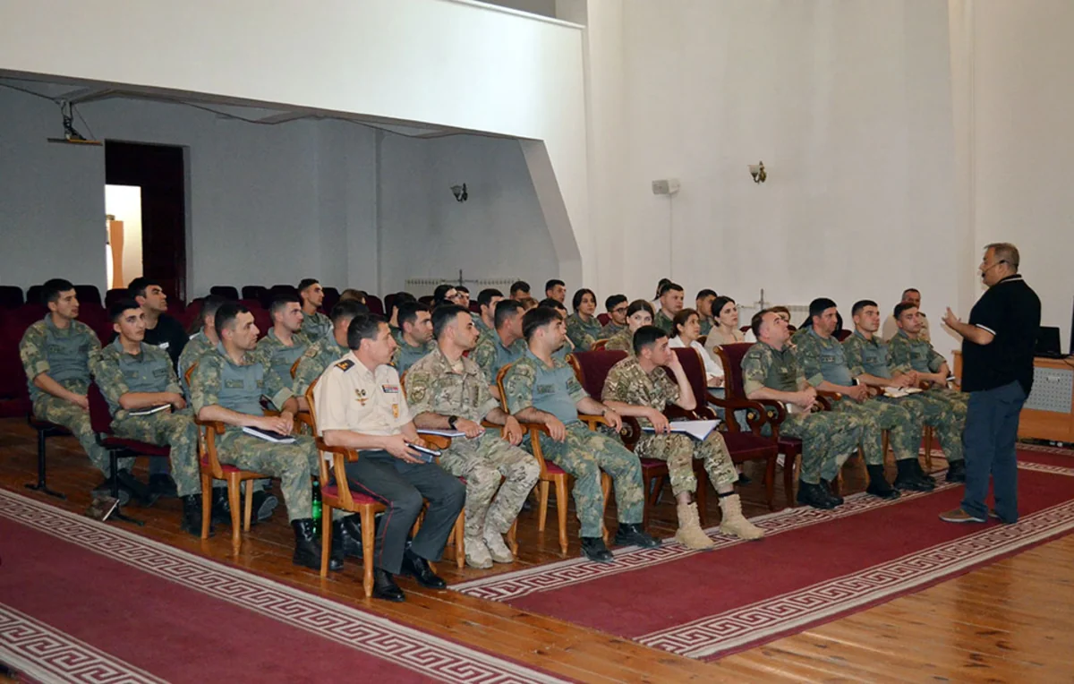 Azərbaycan Ordusunda psixoloqlarla görüş keçirilib