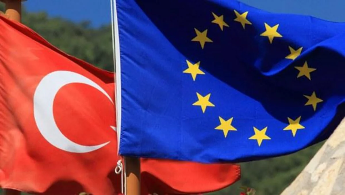 2016-cı ilin sonundan Türkiyə vətəndaşlarından Şenqen vizası tələb olunmayacaq