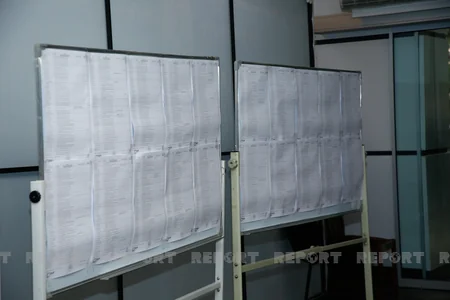 Tbilisi sakinləri mer seçir – FOTOREPORTAJ