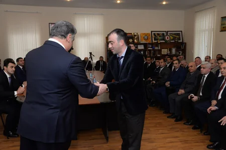 Gənclər və İdman Nazirliyində idman mütəxəssisləri mükafatlandırılıb - SİYAHI