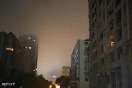Bakı şəhərinin üzərini su buxarı bürüyüb - FOTO