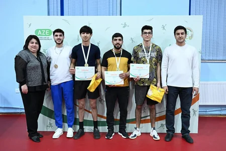 Bakıda tələbələr arasında keçirilən stolüstü tennis yarışına yekun vurulub