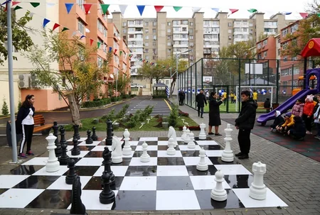 Bakıda daha bir həyət yenilənib