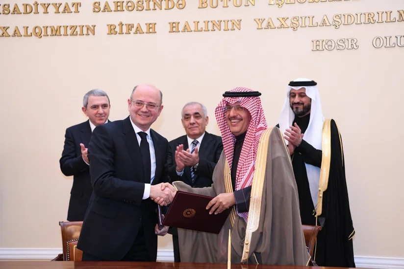 “ACWA Power” və “Masdar” şirkətləri ilə bərpaolunan enerji üzrə pilot layihələrə dair İcra müqavilələri imzalanıb