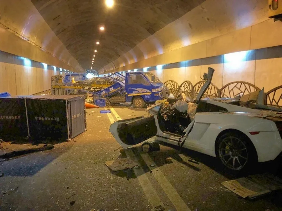 1 killed in collision of 16 cars in tunnel in Taiwan