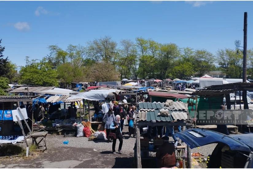 Xudatın məşhur bazarı: ərazi üfunət qoxuyur, məhsullar çirkli piştaxtalarda satılır - REPORTAJ