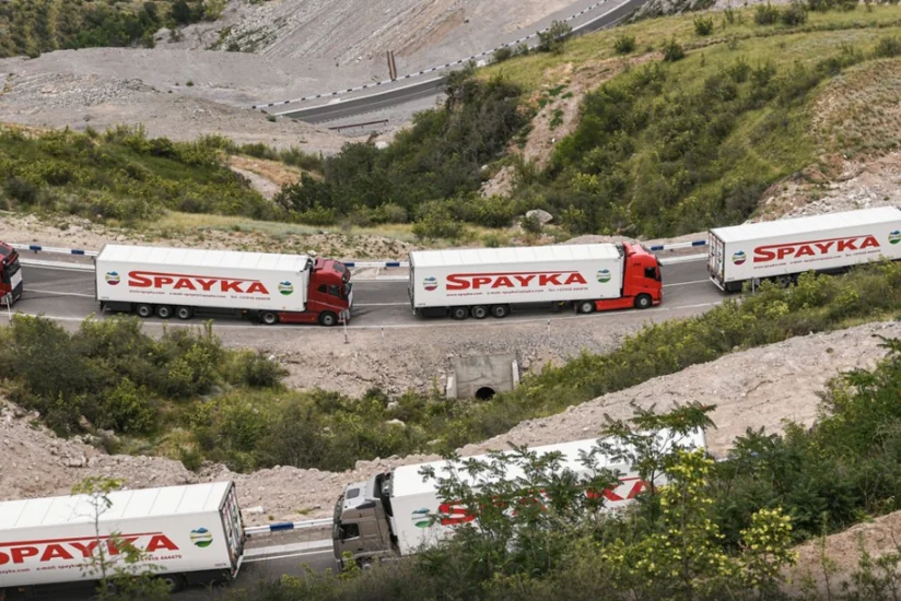 СМИ: 60 тонн сахара, 20 тонн соли: чем Ереван давит на жалость перед Западом