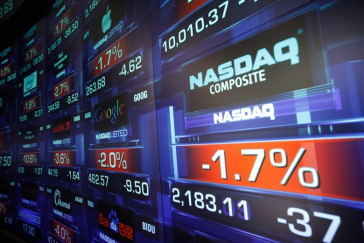 Индекс NASDAQ на торгах в США упал почти на 3%