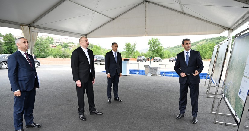 İlham Əliyev Xankəndi Dəmir Yolu və Avtovağzal Kompleksinin təməlini qoyub