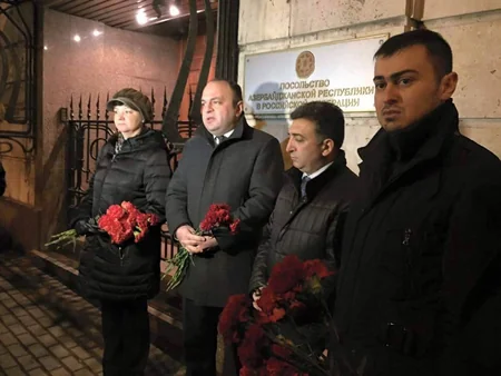Rusiyada Günəşli yatağında həlak olan neftçilərin xatirəsi yad edilib