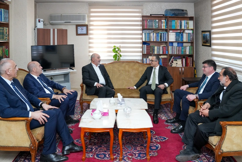 Делегация Государственного комитета посетила мечети в Карсе