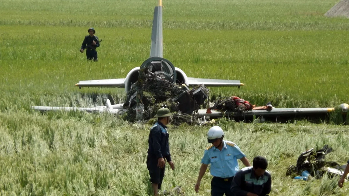 Military jet crashes in northern Vietnam, 1 pilot killed