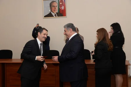 Gənclər və İdman Nazirliyində idman mütəxəssisləri mükafatlandırılıb - SİYAHI