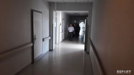 Kürdəmirdə 98 yaşlı qadın yıxılaraq ağır xəsarət alıb