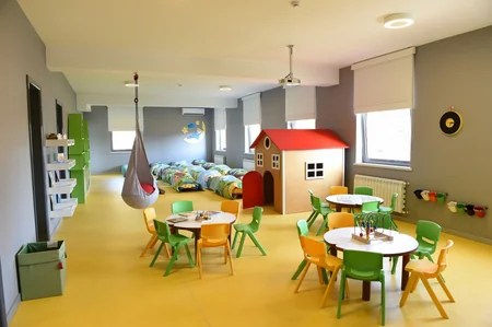 Qaxda 180 yerlik yeni körpələr evi-uşaq bağçası istifadəyə verilib