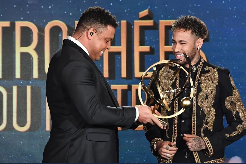 Neymar Fransada mövsümün ən yaxşı futbolçusu seçilib