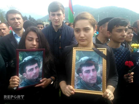 Azərbaycan ordusunun şəhid olan hərbçiləri dəfn olunublar - FOTO - VİDEO - YENİLƏNİB