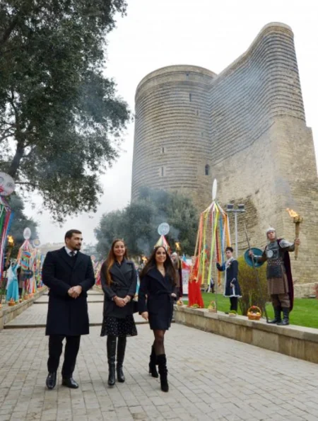 Prezident İlham Əliyev Novruz bayramı münasibətilə ümumxalq şənliyində iştirak edib