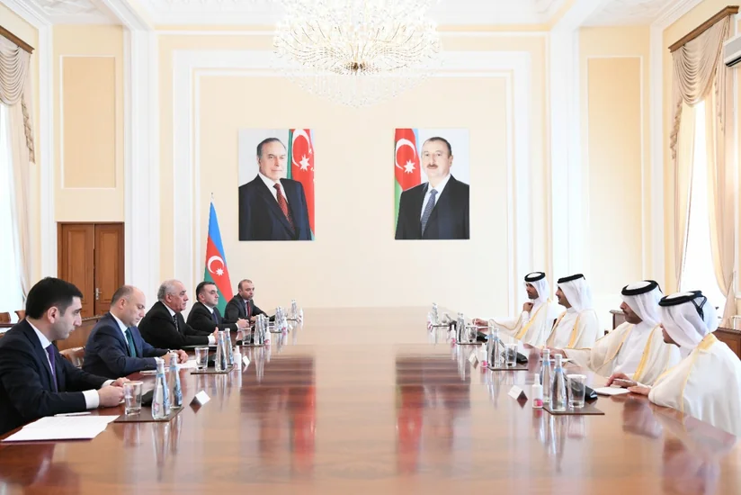 Əli Əsədov Qətərin mədəniyyət naziri ilə görüşüb