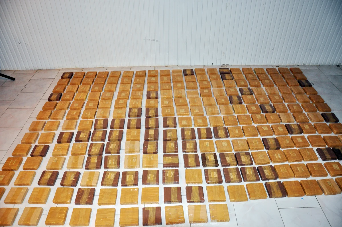 Dövlət Gömrük Komitəsi 122 kiloqram heroin saxlayıb