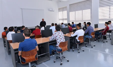 Sənaye və İnnovasiyalar üzrə Bakı Dövlət Peşə Təhsil Mərkəzinə infotur təşkil olunub