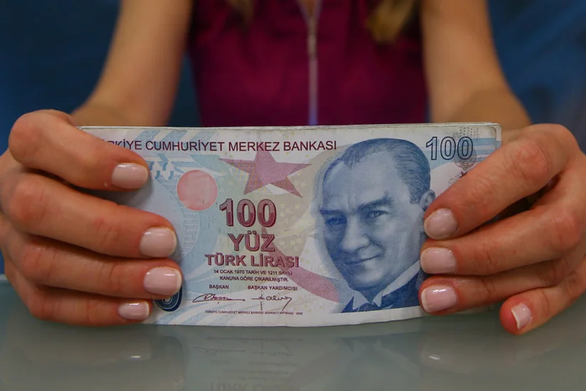 Türkiyədə daşınmaz əmlakın reyestr xidmətində rüşvət almaqda şübhəli bilinən 46 nəfər saxlanılıb