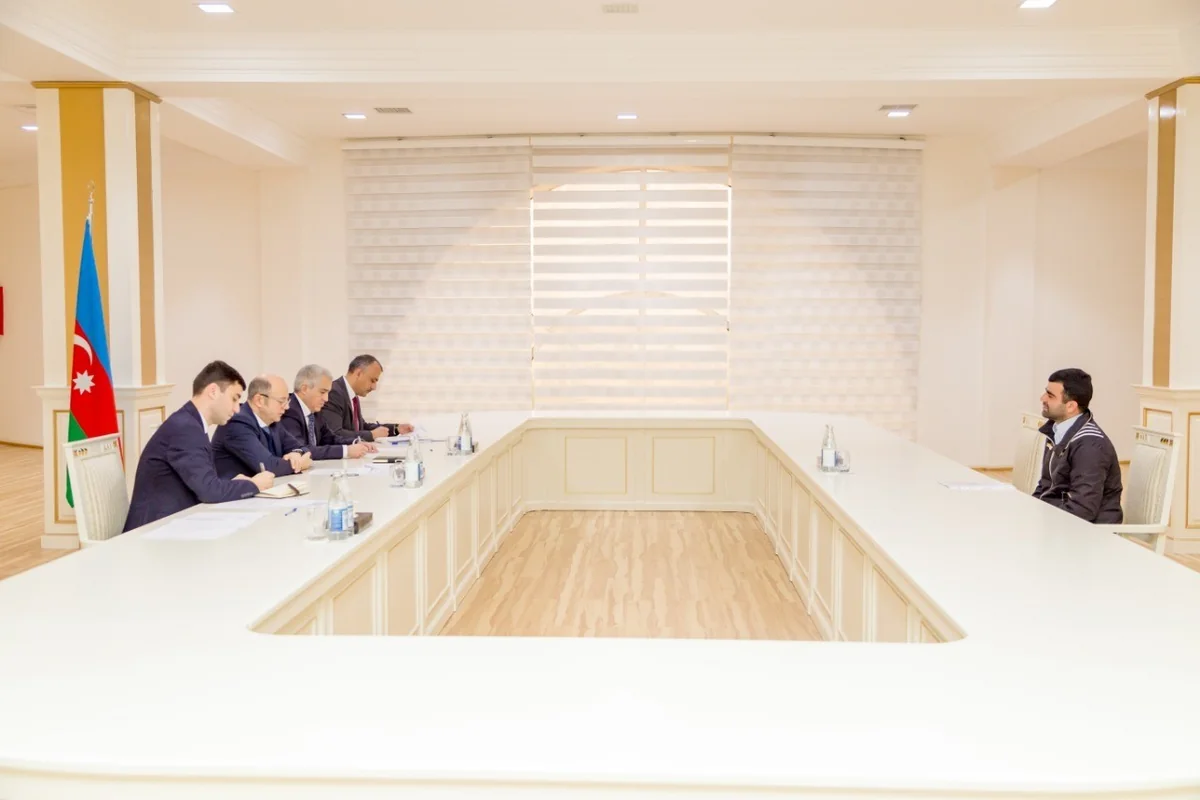 Energetika naziri Salyanda vətəndaşları qəbul edib