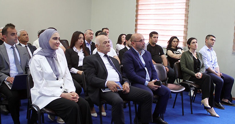Azərbaycan klublarına lisenziyalar təqdim olunub