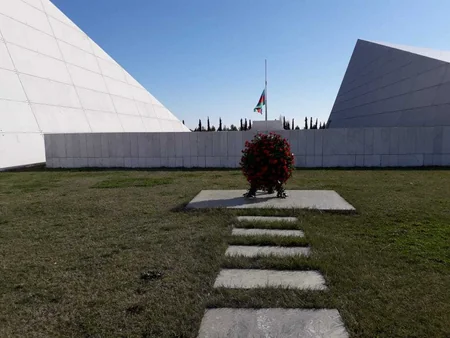Quba Soyqırımı Memorial Kompleksində soyqırımı qurbanları anılır