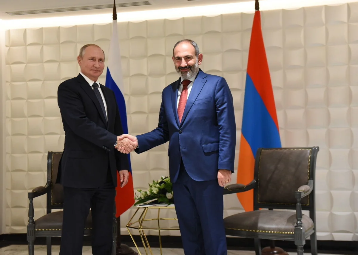 Путин и Пашинян начали переговоры в Москве