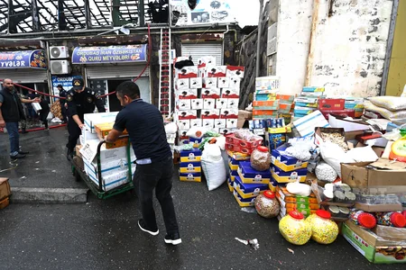 Bakıda ticarət obyektindəki yanğın söndürülüb - YENİLƏNİB-3