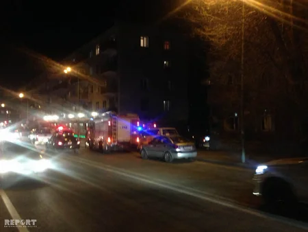 Bakıda yaşayış binasında yanğın təhlükəsi baş verib, onlarla sakin təxliyyə olunub - FOTO - VİDEO - YENİLƏNİB