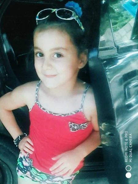 Qusarda 32 yaşlı qadın azyaşlı qızı ilə birlikdə itkin düşüb - FOTO