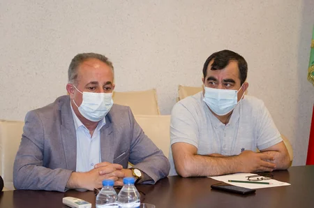 Jurnalistlər xarici media qurumları və beynəlxalq təşkilatlara müraciət qəbul edib