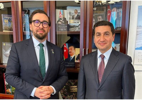Azərbaycan Prezidentinin köməkçisi NATO nümayəndəsi ilə görüşüb