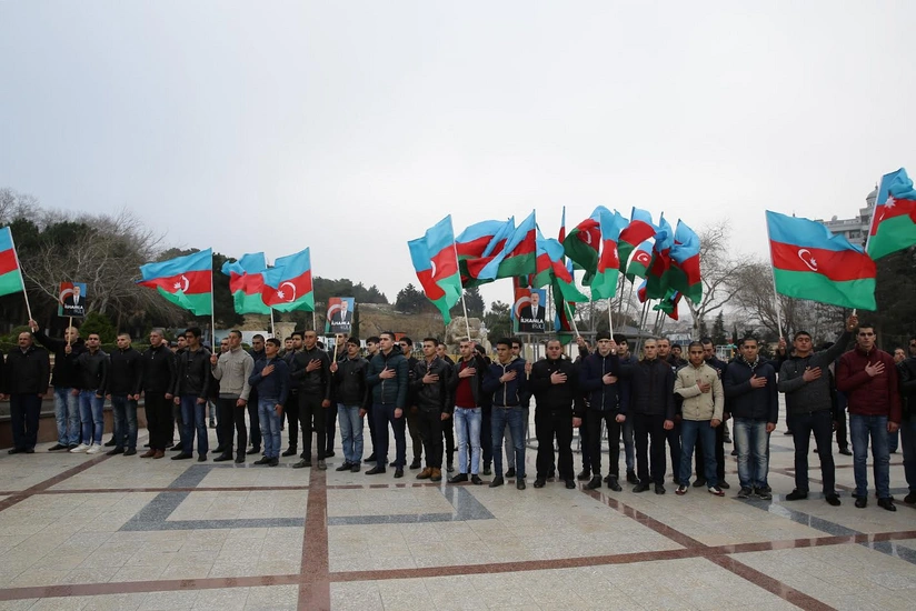 Gənclər hərbi xidmətə yola salınıblar