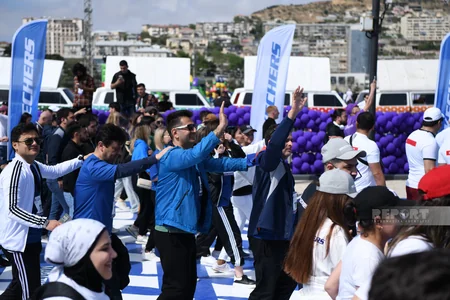 Heydər Əliyev Fondunun təşəbbüsü ilə keçirilən “Bakı Marafonu 2024” start götürüb
