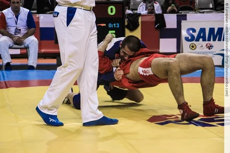 Azərbaycan samboçuları Avropa çempionatında 8 medal qazanıb